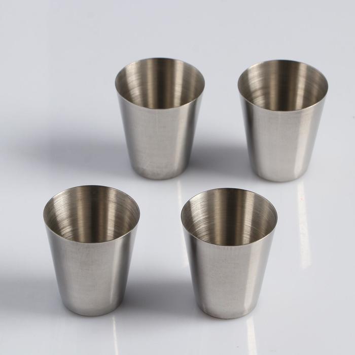 Набор рюмок в черном чехле из экокожи (4шт) 30мл